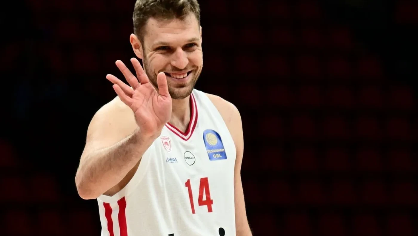 Περίπατος για τον Ολυμπιακό