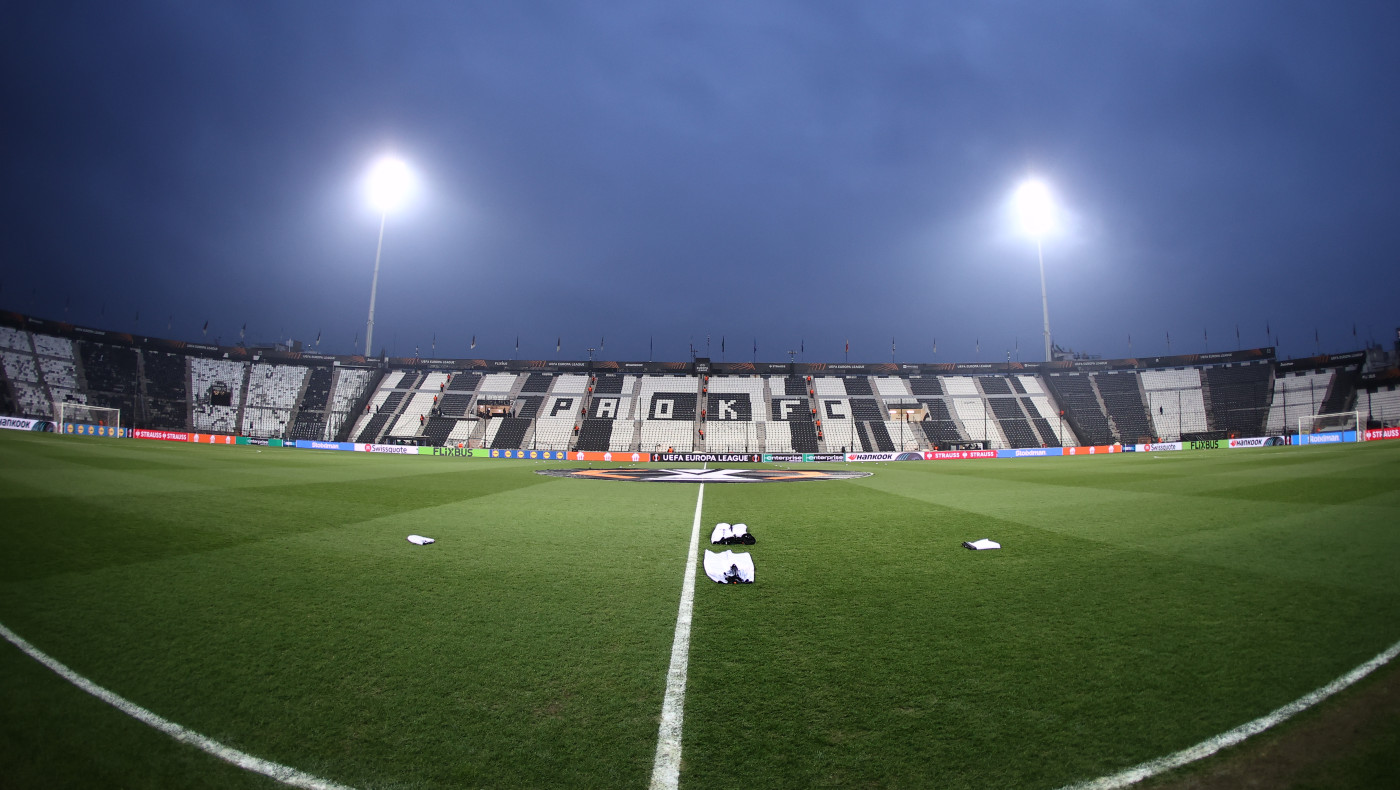 Πανό συμπαράστασης από τους οπαδούς του ΠΑΟΚ για την τραγωδία στην Ισπανία