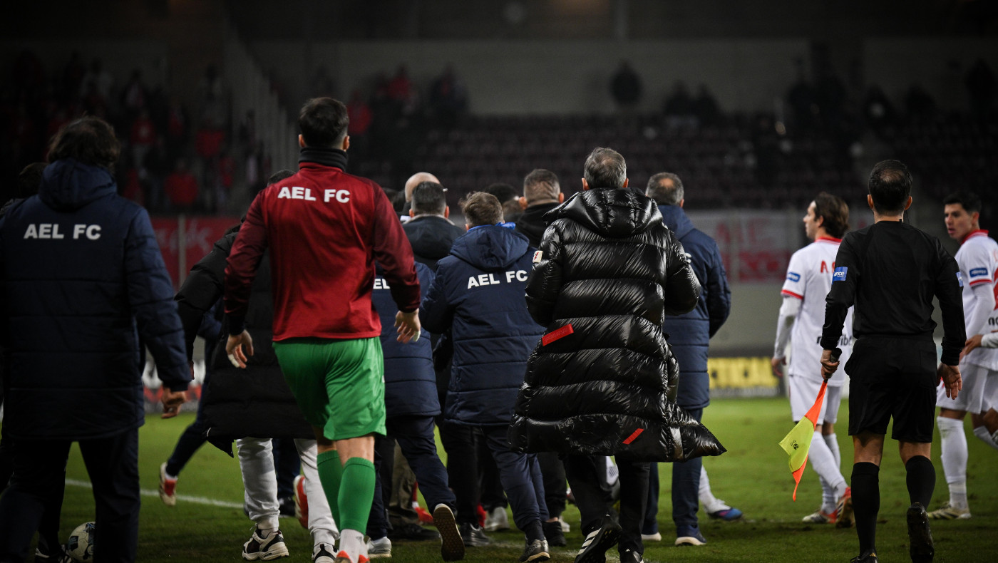 Έξαλλοι στον Πανσερραϊκό με τη διαιτησία του Κόκκινου