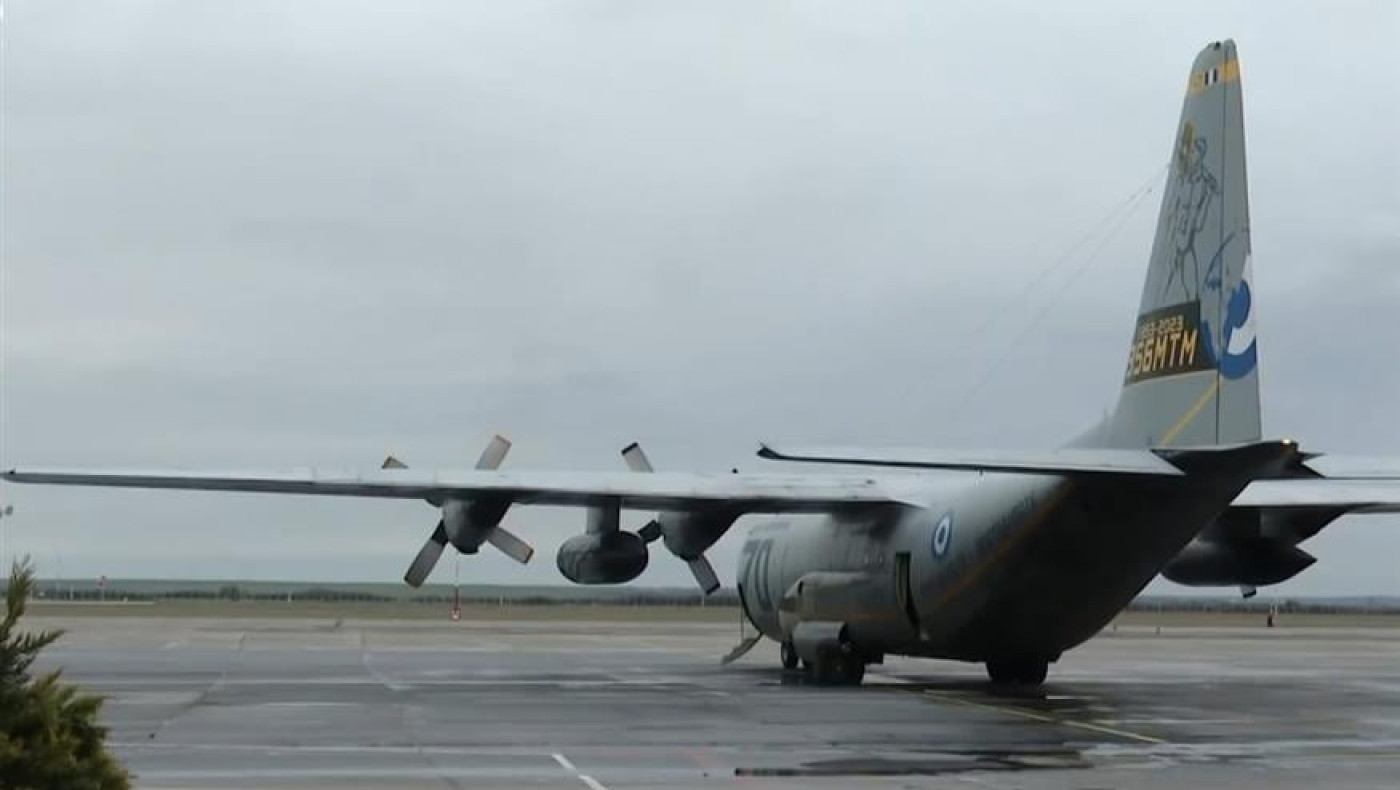 ΠΑΟΚ: Πέταξε το C-130 με τις επτά σορούς, ράγισαν καρδιές στο τρισάγιο στο αεροδρόμιο