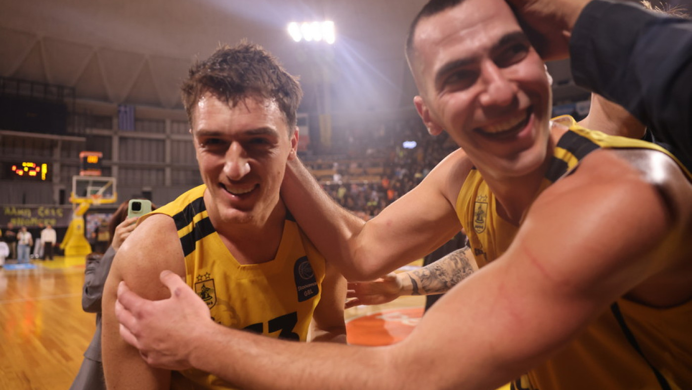 Καμίνι το Αλεξάνδρειο: Παρακάμερα πάθους και αποθέωσης από το Άρης–Παναθηναϊκός