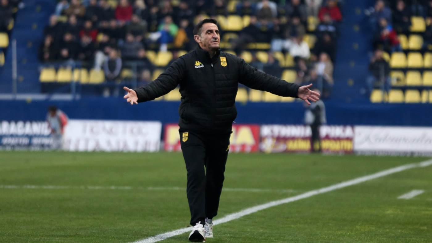 Χιμένεθ: «Ικανοποιημένος που κερδίσαμε αλλά πρέπει να βελτιωθούμε»