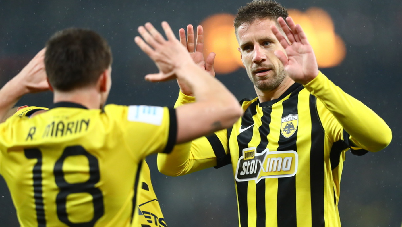 ΑΕΚ-Ολυμπιακός: Ο Βάργκα άνοιξε το σκορ στο ντέρμπι