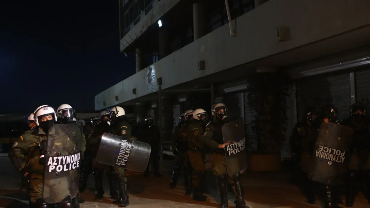 Θεσσαλονίκη: 313 προσαγωγές για τα επεισόδια στο ΑΠΘ ανακοίνωσε η ΕΑΛΣ