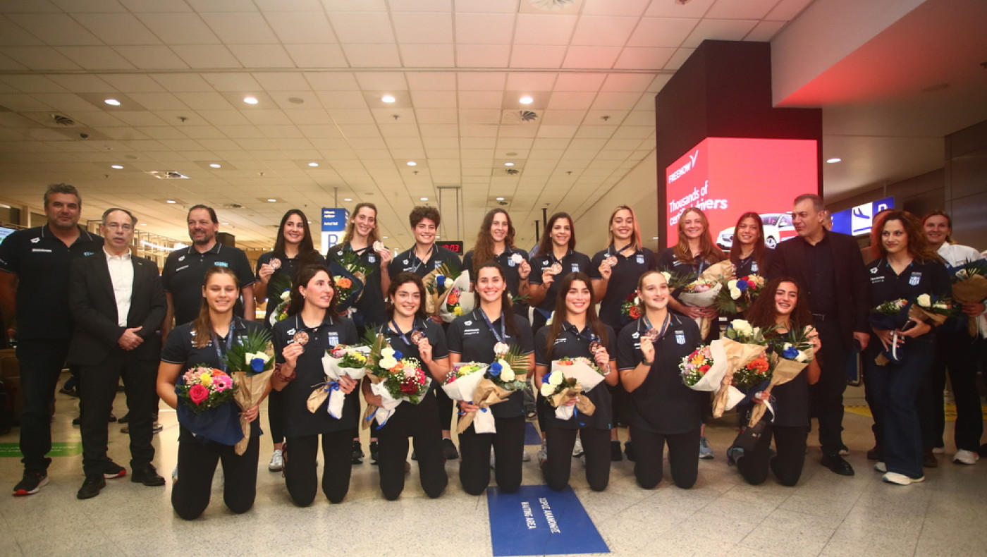 Με περηφάνια στη βάση της η «χάλκινη» Εθνική πόλο γυναικών