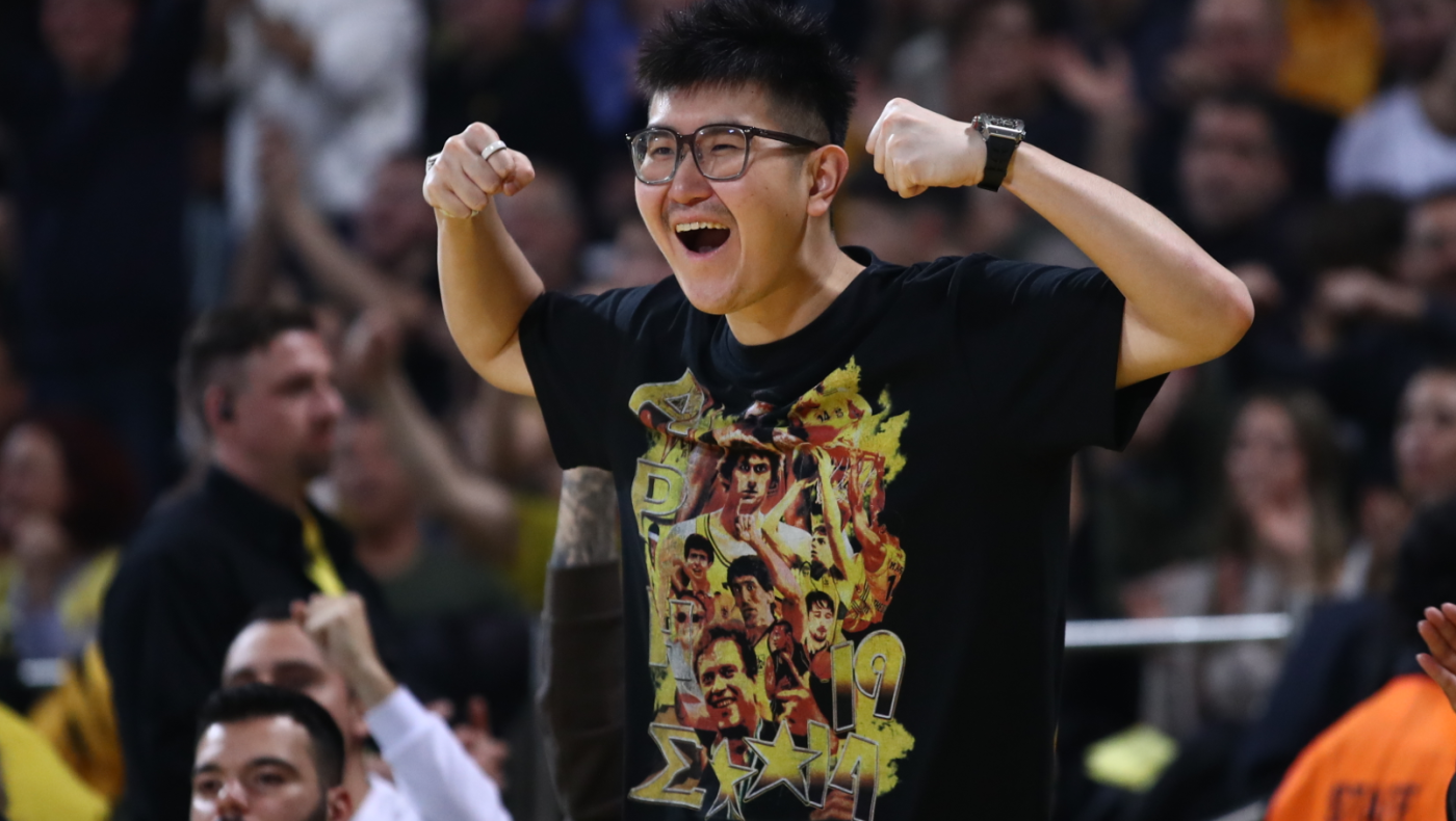 Τανούλης: «Θέλαμε πανό, όχι T-shirt για όλους τους θρύλους-Έμπνευση η Αυτοκρατορία του Άρη»