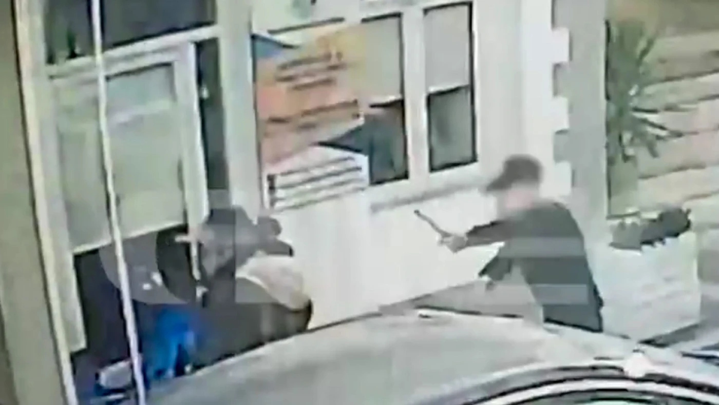 Πύλος: Ξυλοκόπησε κομμωτή γιατί δεν του... άρεσε το κούρεμα