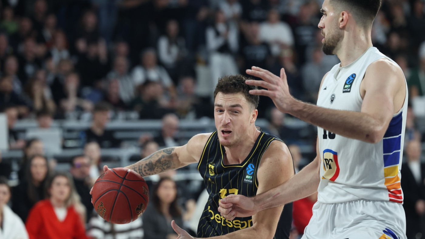 Κακή άμυνα και ήττα - αποκλεισμός για τον Άρη στη Ρουμανία