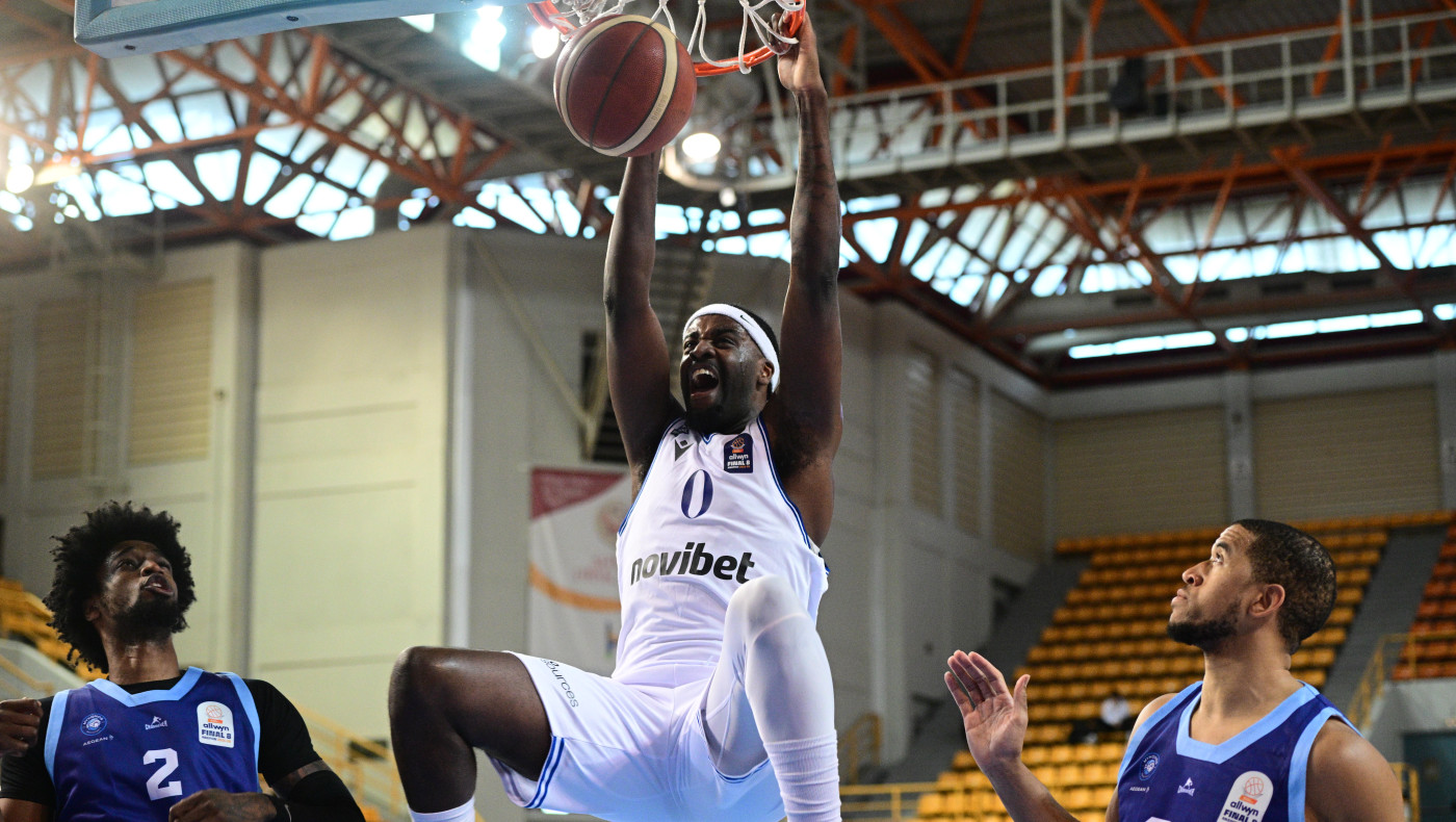 Σαρωτικός ο Ηρακλής, «πέταξε» για τα ημιτελικά του Κυπέλλου με «όργια» Φάντερμπεργκ