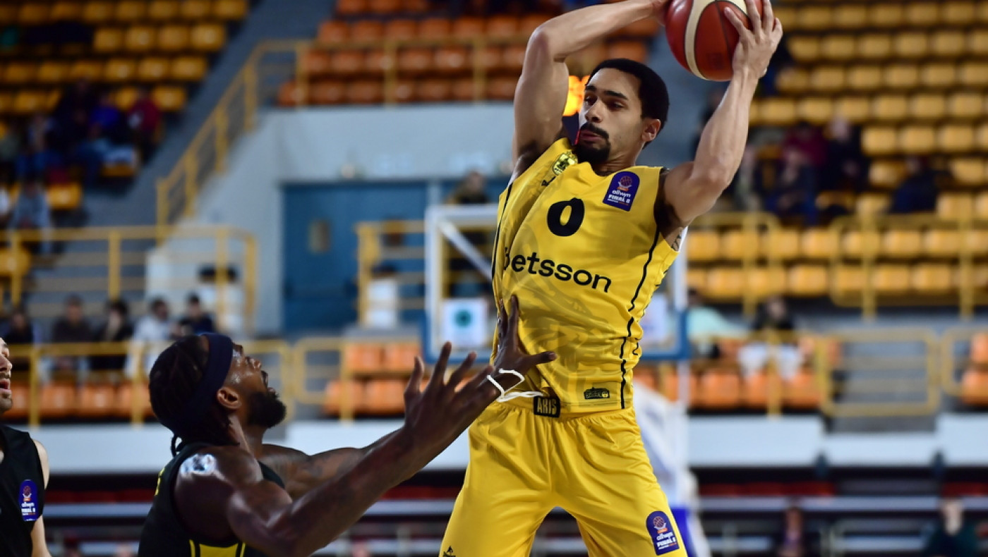 Final 8 Κυπέλλου: Το «φάντασμα» του Άρη αποκλείστηκε από το Μαρούσι!