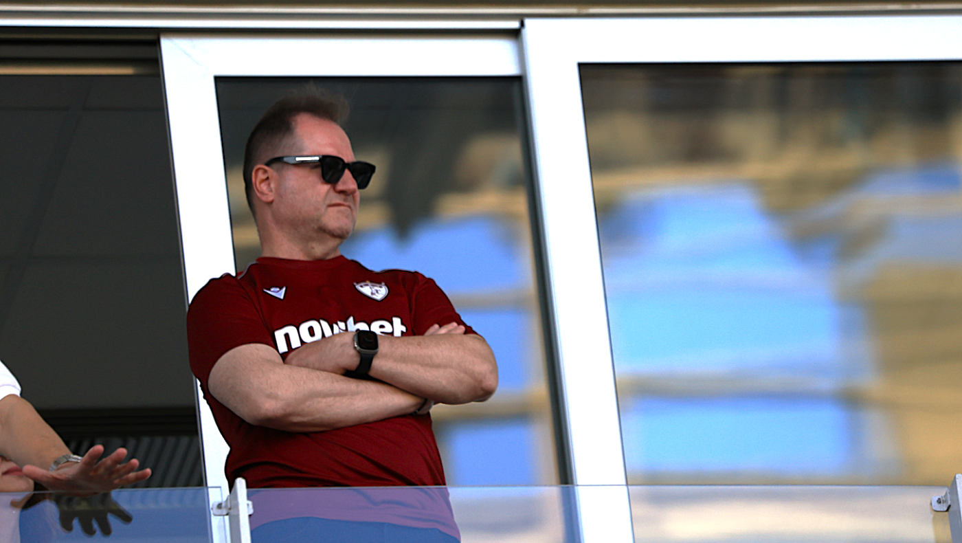 Νταβέλης κατά παικτών της ΑΕΛ: «Χρωστάνε στον σύλλογο, δεν τους χρωστάει»