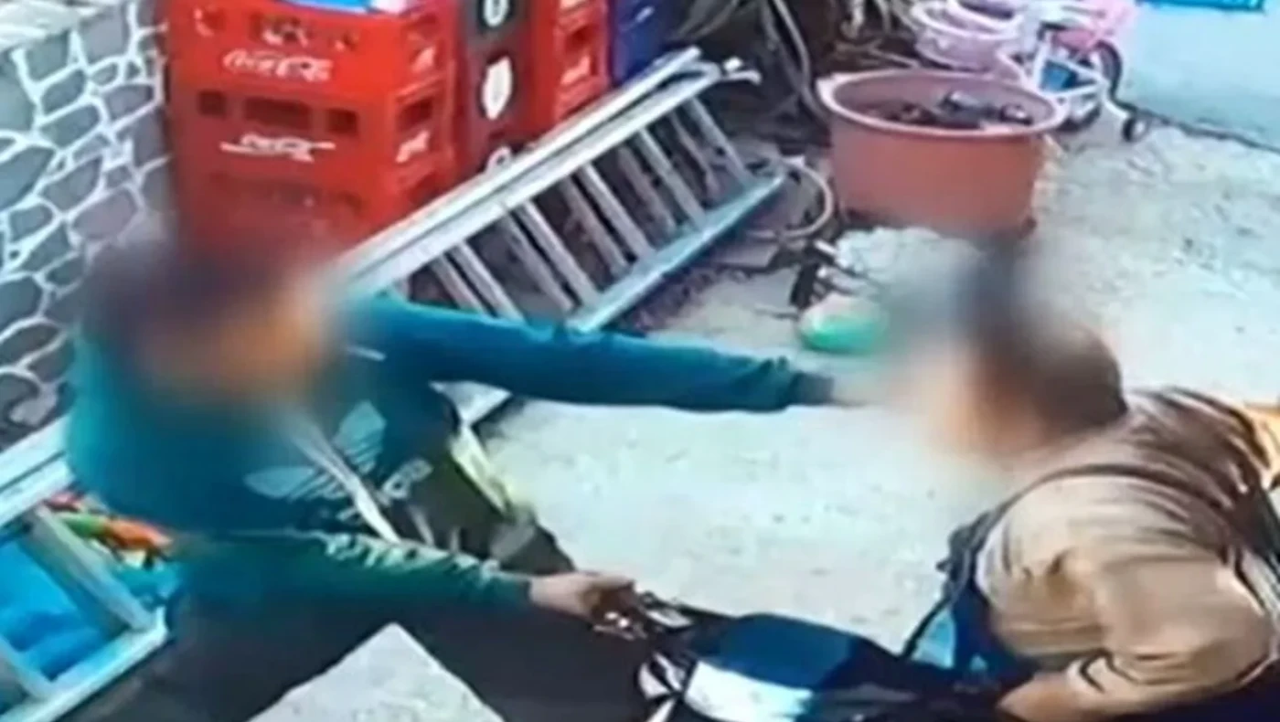 Λέρος: Βίντεο ντοκουμέντο από άγριο καβγά πριν τη δολοφονία-Ο πατέρας χτυπά τον ανήλικο γιο του