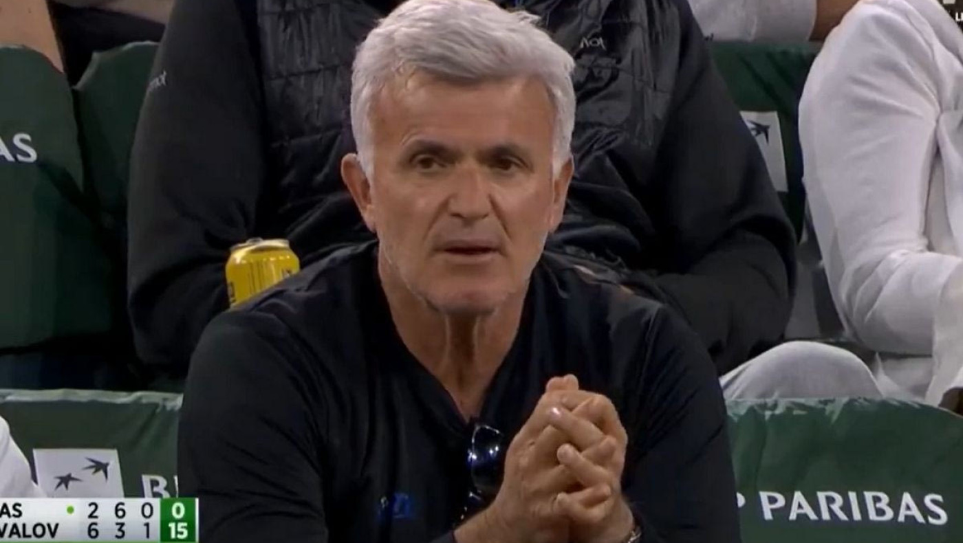 Ένταση μεταξύ Απόστολου Τσιτσιπά και διαιτητή: «Δεν ξέρεις τη δουλειά σου, θα σε αναφέρω»