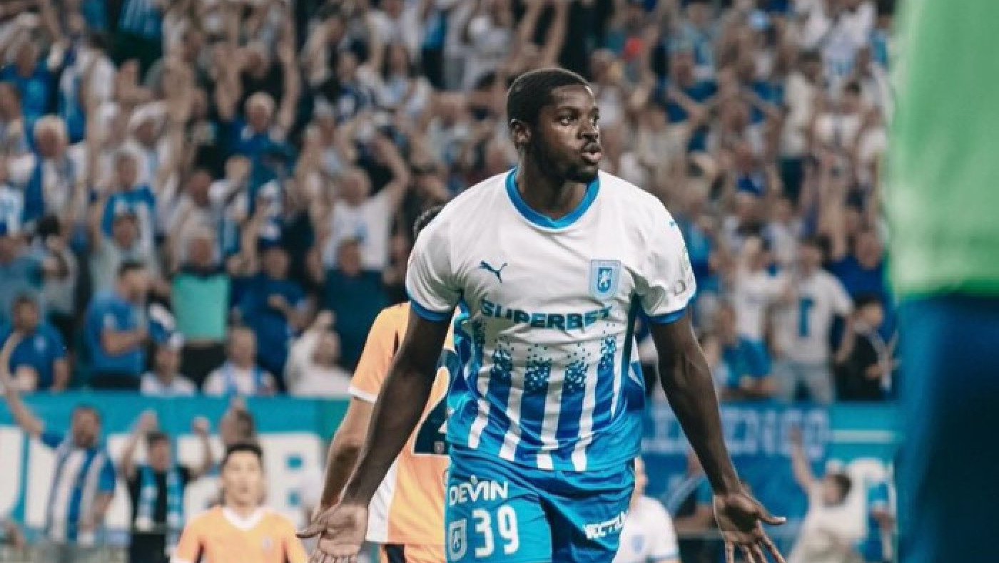 Ολυμπιακός: Εξετάζει την περίπτωση του Στίβεν Ενσίμπα