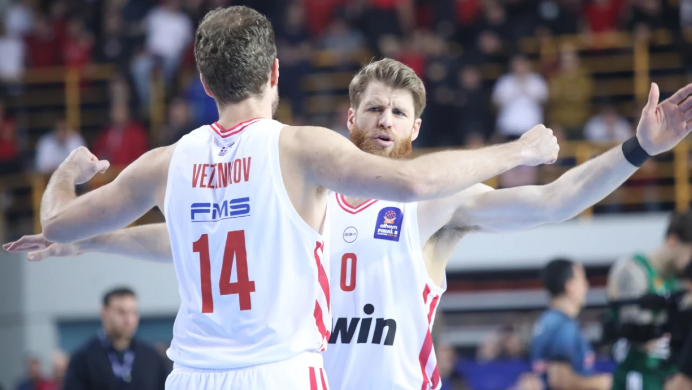 Αμφίβολοι οι Βεζένκοφ και Γουόκαπ για το Ολυμπιακός - Παναθηναϊκός