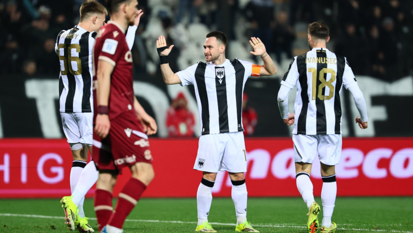 Επικός Ζίβκοβιτς: «Βλέπω το λεωφορείο να φεύγει, δεν ξέρω πώς θα γυρίσω σπίτι μου!»