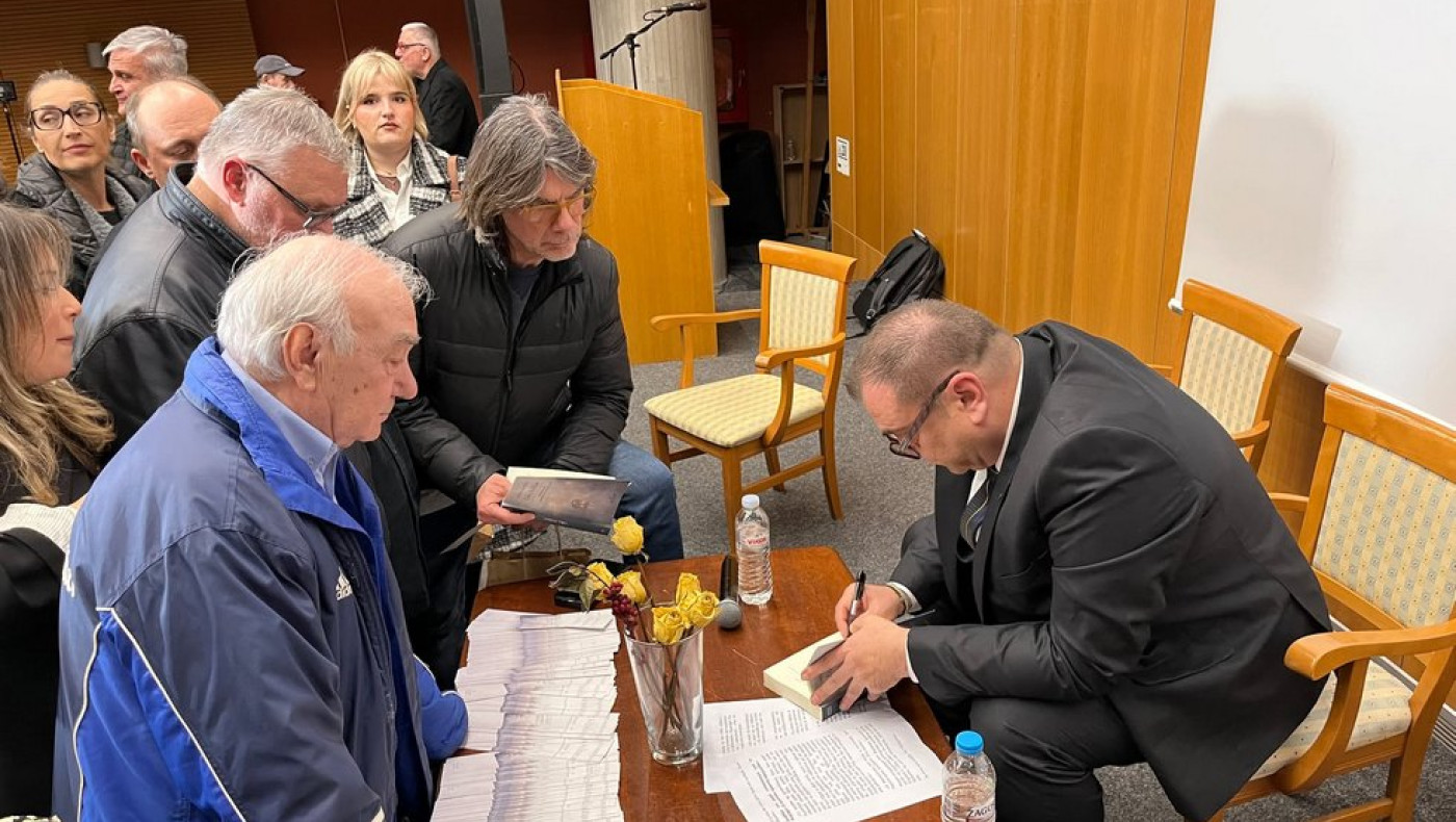 «Oδός Ανθέων»: Πλημύρισε από αναμνήσεις και κόσμο η αίθουσα «Μανόλης Αναγνωστάκης»