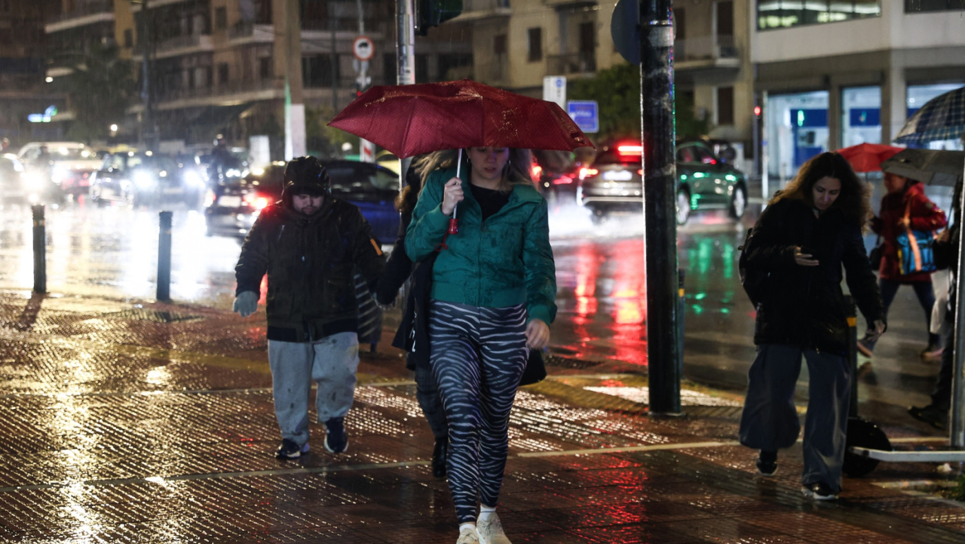 Προειδοποίηση Τσατραφύλλια: «Καταρρέει ο αντικυκλώνας – Σε κλοιό βροχών η χώρα»