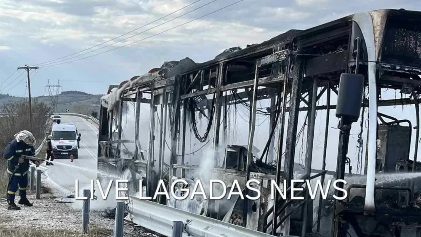 Θεσσαλονίκη: ﻿Λεωφορείο του ΚΤΕΛ τυλίχθηκε στις φλόγες εν κινήσει