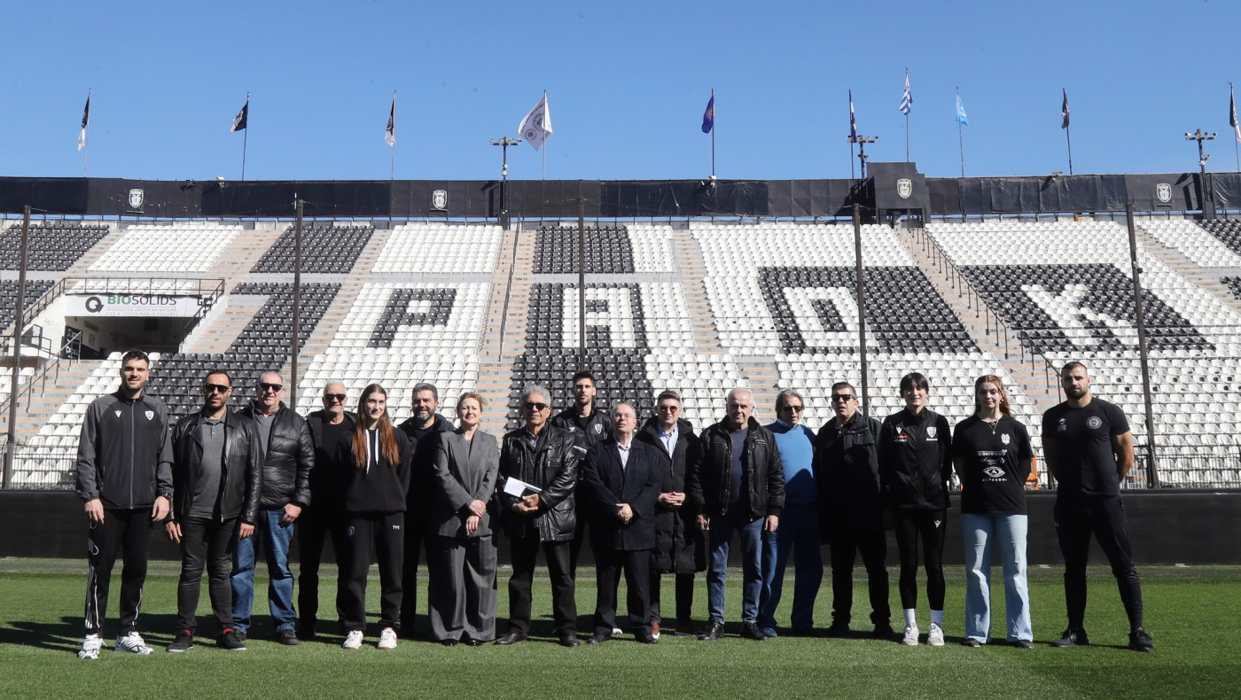 Φόρος τιμής: Η σημαία της Ένωσης Κωνσταντινουπολιτών στην Τούμπα