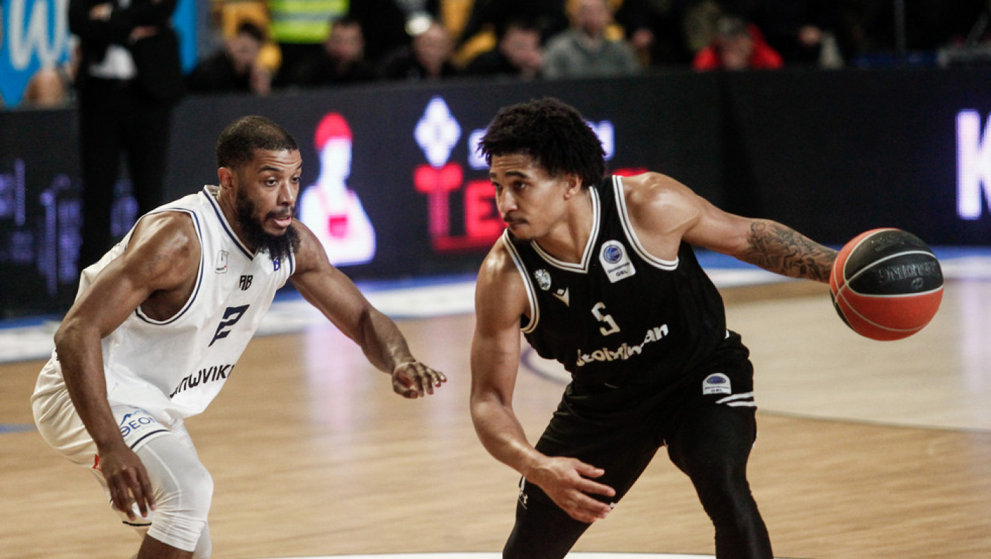 ΠΑΟΚ: Μπροστά του η Καρδίτσα, στην άκρη του μυαλού του η Μούρθια