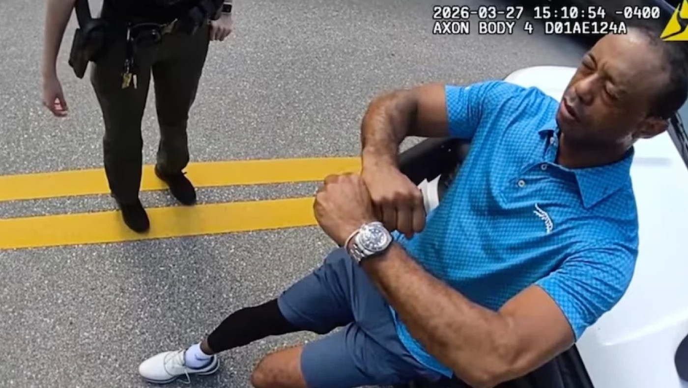 Βίντεο από τη σύλληψη του Τάιγκερ Γουντς: «Κοίταξα το τηλέφωνο μου και... μπαμ»