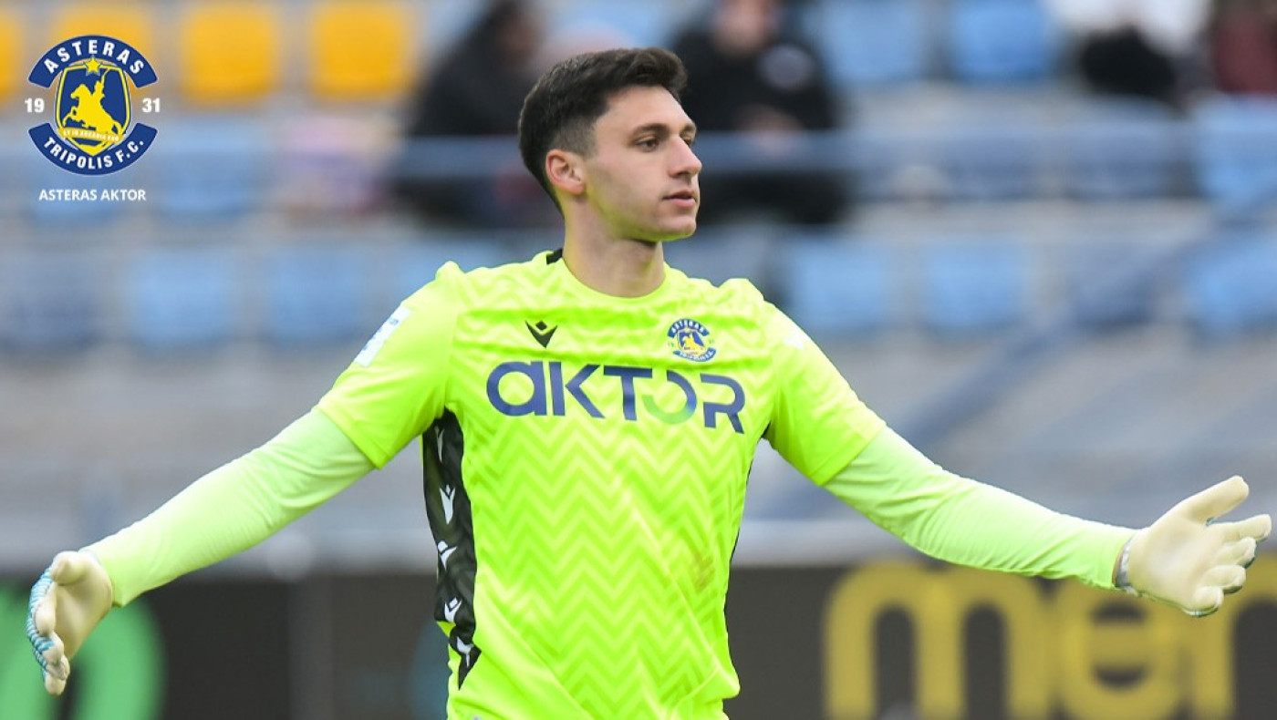 Αστέρας Τρίπολης: Ανανέωσε με τον Βασίλη Χατζηεμμανουήλ