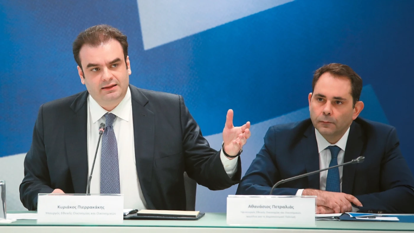 Έρχεται νέο «πακέτο» μέτρων στήριξης των νοικυριών στη σκιά του πολέμου