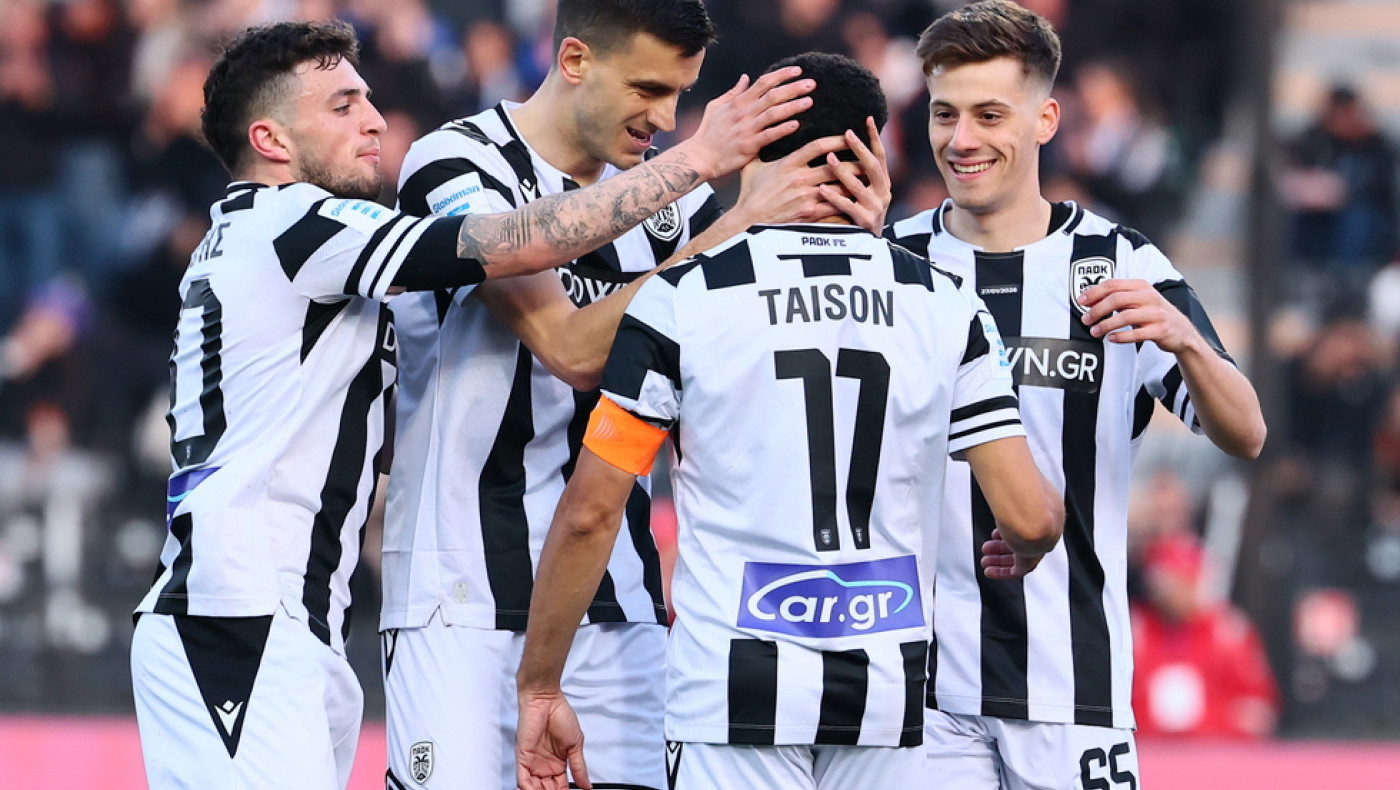 ΠΑΟΚ: «Ντόπες» στο ξενοδοχείο της αποστολής από τους οπαδούς