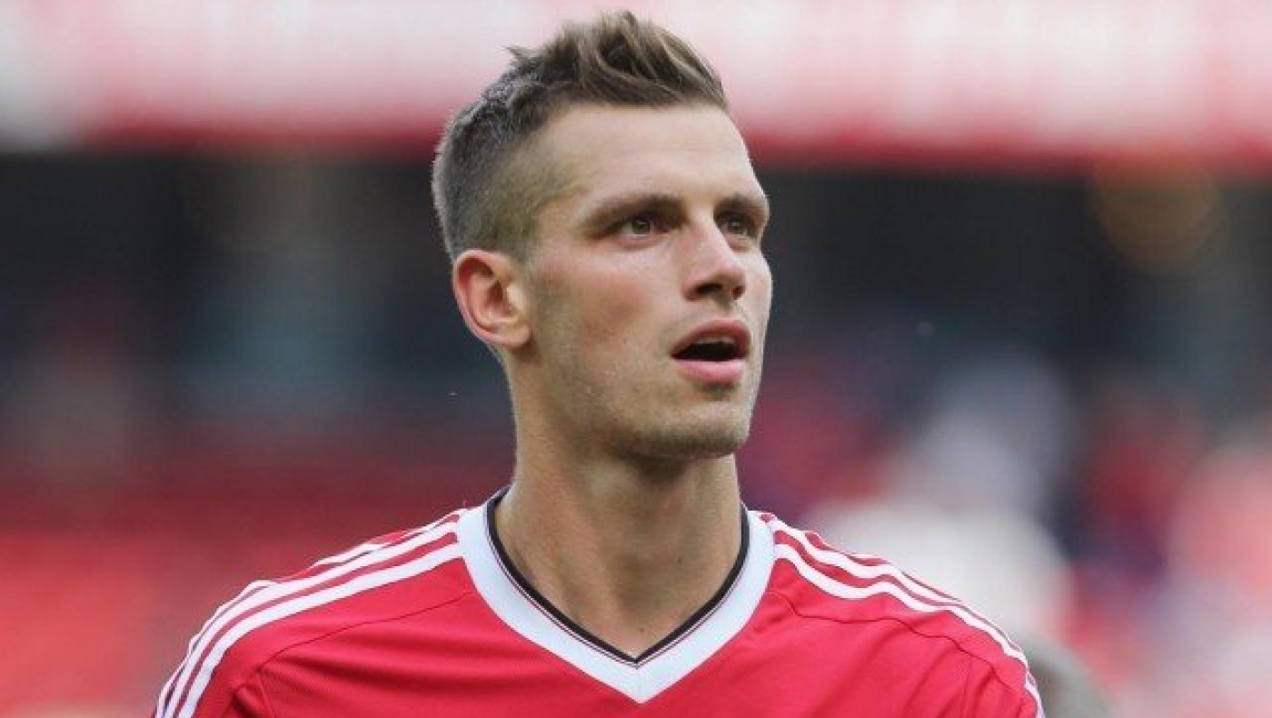 Ιατρικά και υπογράφει στην               Έβερτον ο Σνάιντερλιν