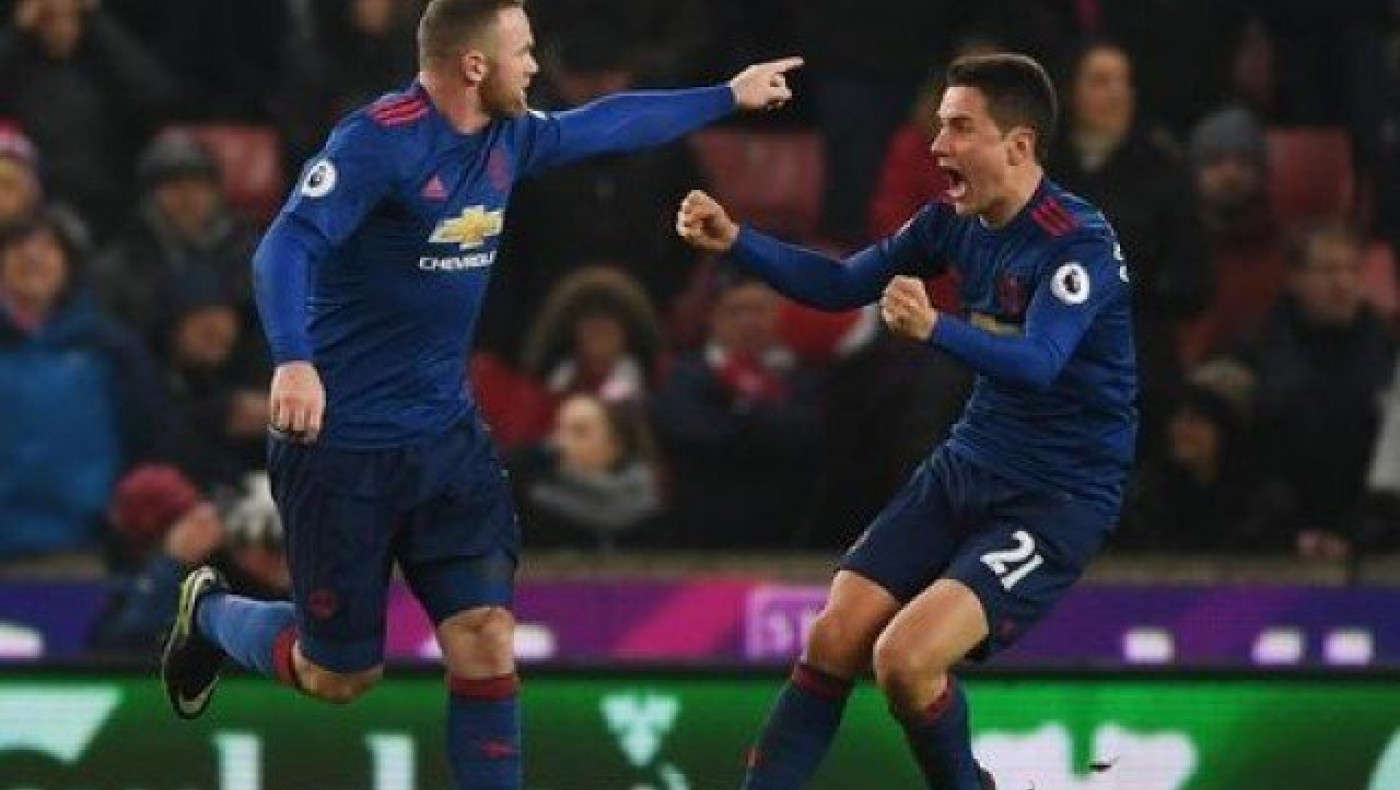 Το ιστορικό γκολ του Ρούνεϊ      που      έσωσε τη Γιουνάιτεντ!