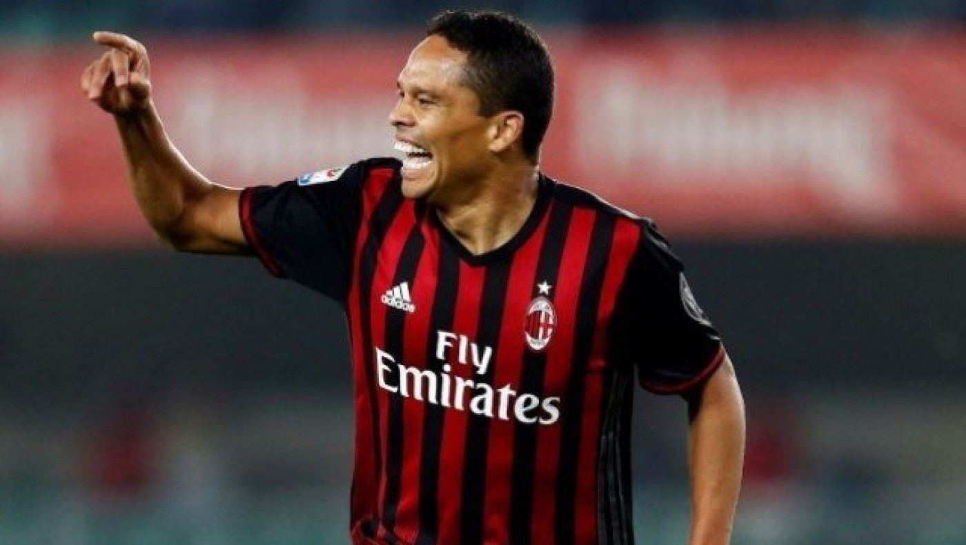 «Λυτρώθηκε»   με   Μπάκα   η Μίλαν, 1-0 την Κάλιαρι