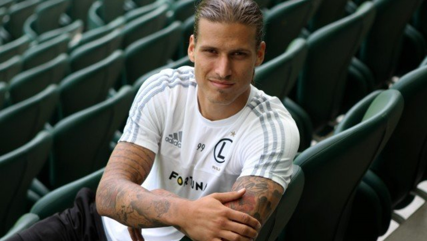 Ευχές και προσευχές να                               πιάσουν οι ζαριές