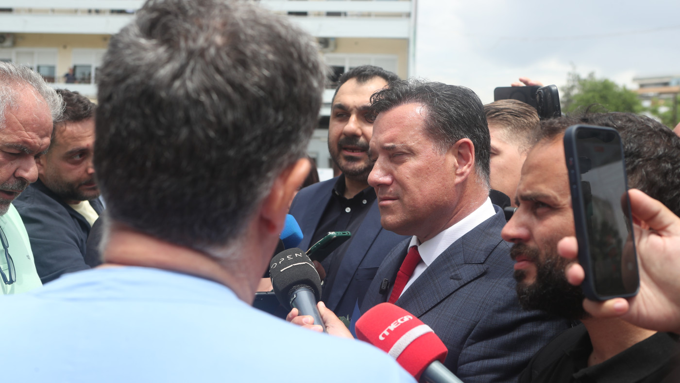Άδωνις Γεωργιάδης: Θερμή υποδοχή σε Ιπποκράτειο και ΑΧΕΠΑ