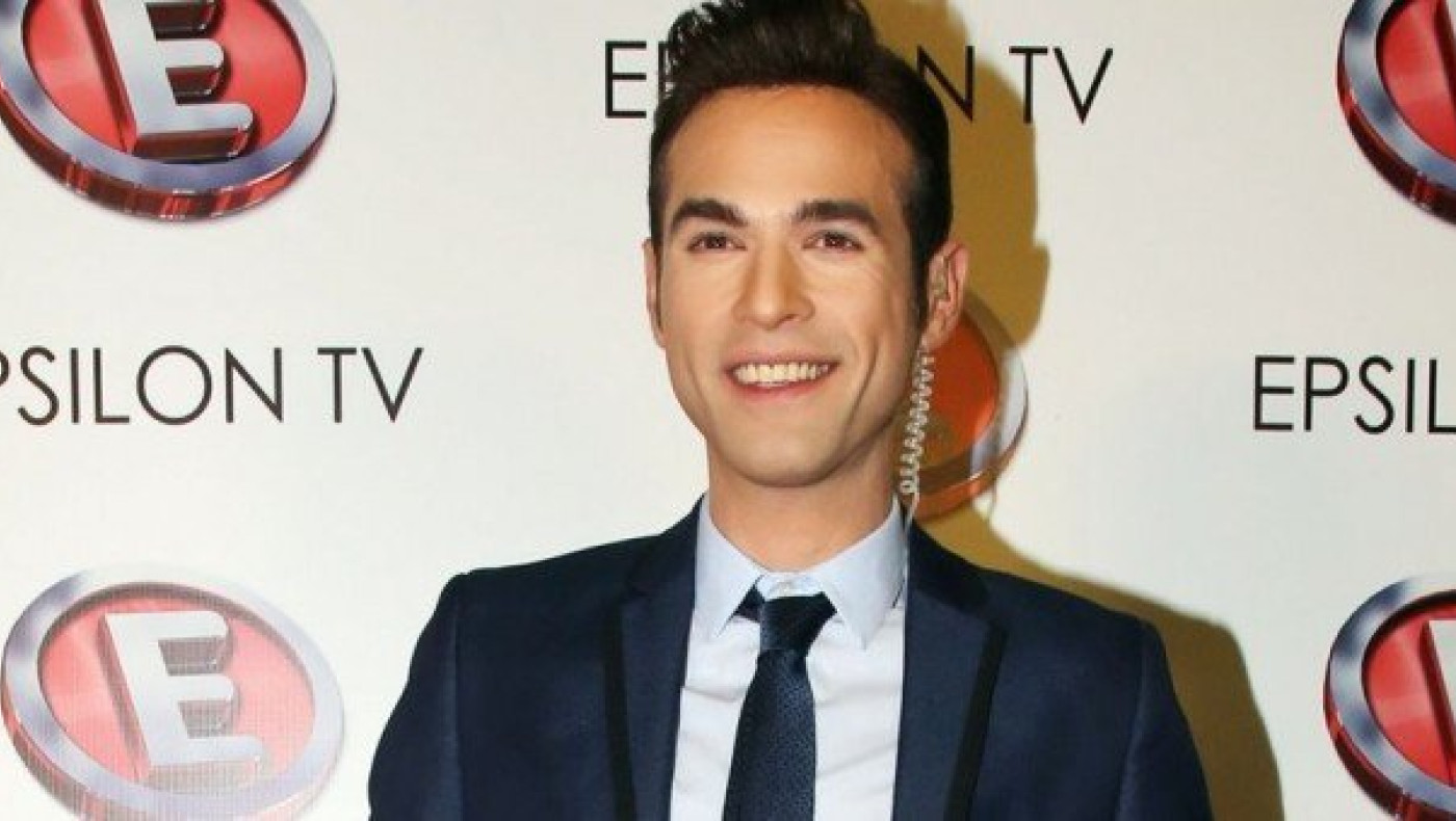 Η      απάντηση του Μένιου Φουρθιώτη στη Μίνα Αρναούτη