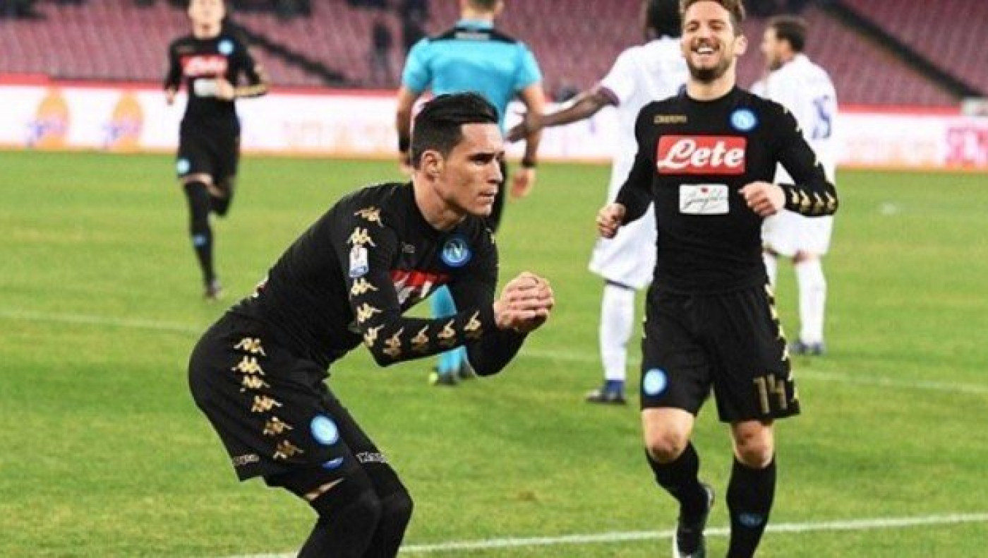 Συνεχίζει το σερί της                      η Νάπολι και πάει ημιτελικό