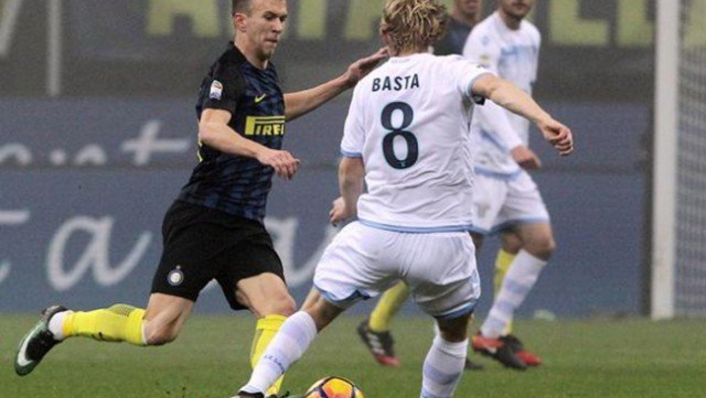 Πρόγραμμα        λιτό     μεν,  ελπιδοφόρο       δε…