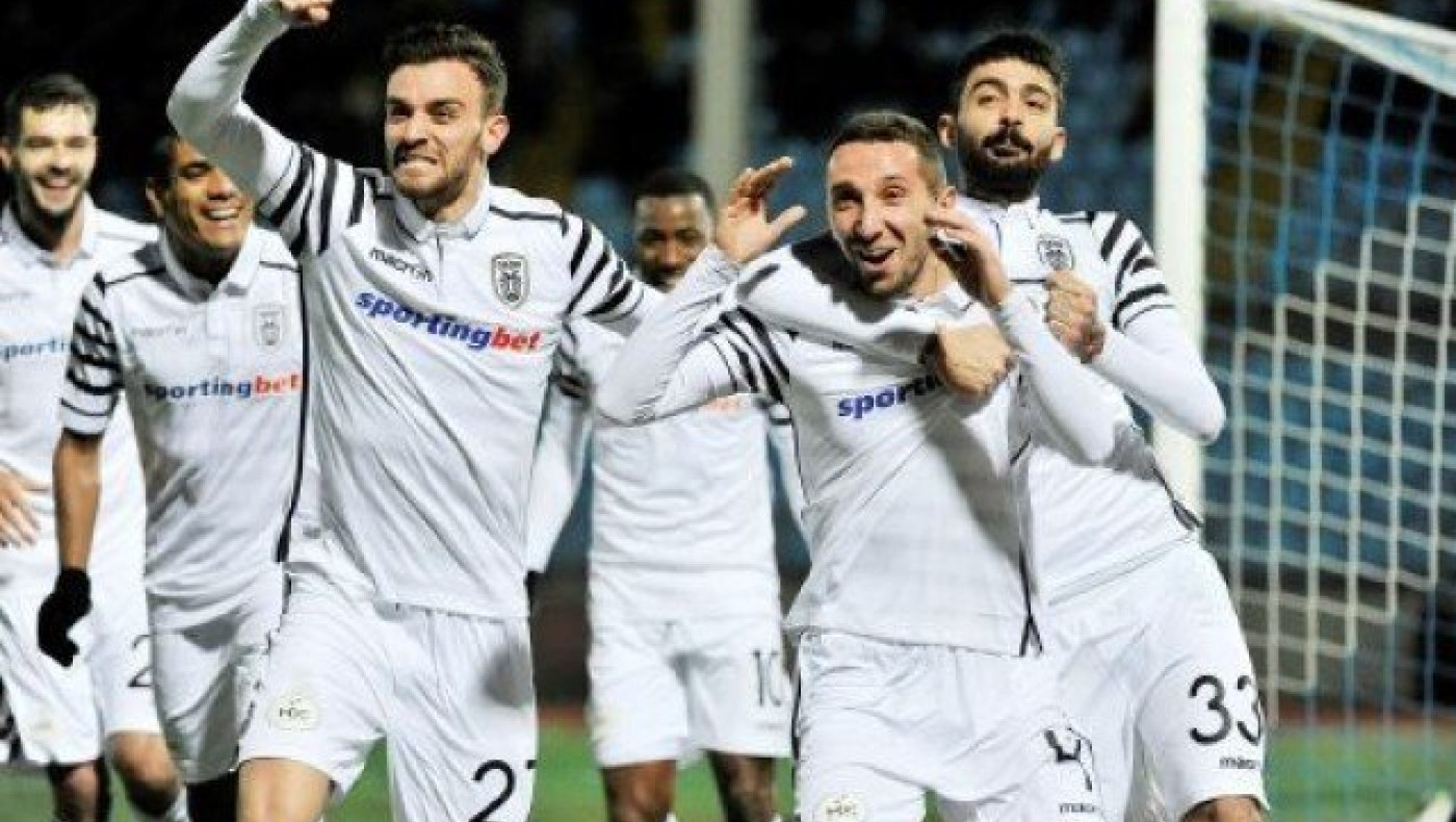 Με ατσαλένια                                 φτερά …