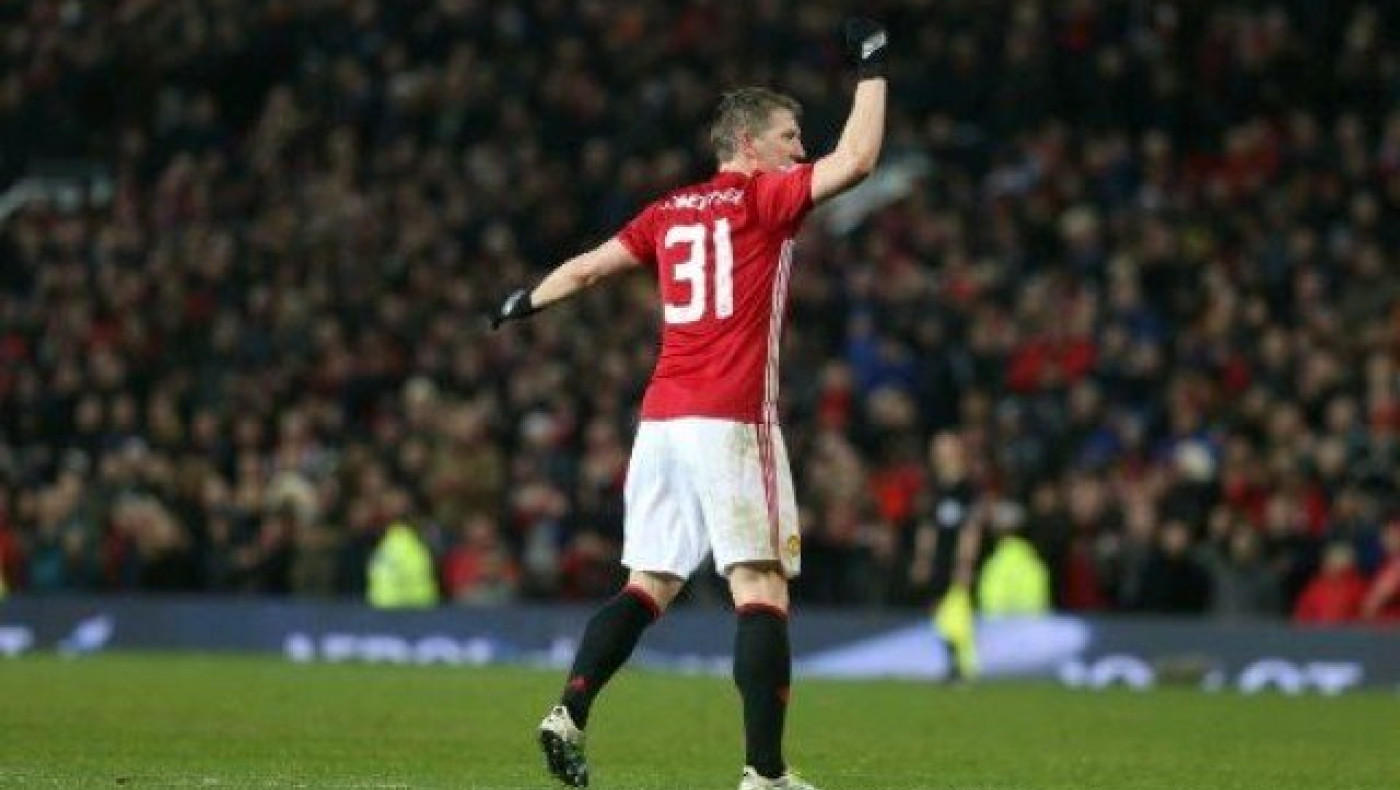 Επιβλητική νίκη - πρόκριση για Γιουνάιτεντ με γκολ Σβάινσταϊγκερ (vid)