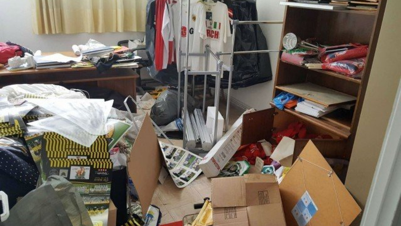 Έκαψαν το λεωφορείο, λεηλάτησαν τα γραφεία του Ορφέα Ξάνθης! (pics)