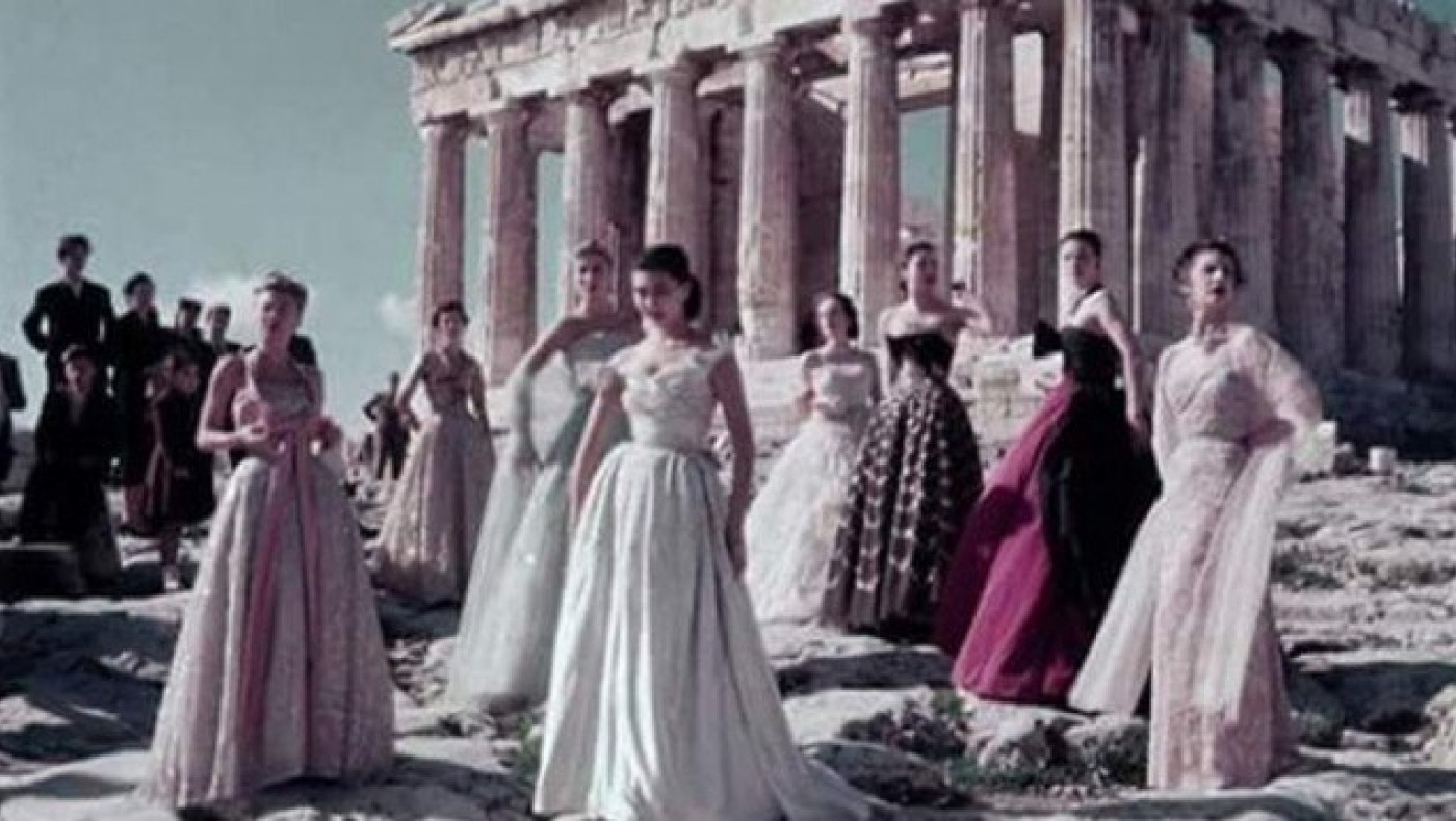 Ο οίκος Dior είχε κάνει επίδειξη μόδας στην Ακρόπολη το 1951! (ΦΩΤΟ)
