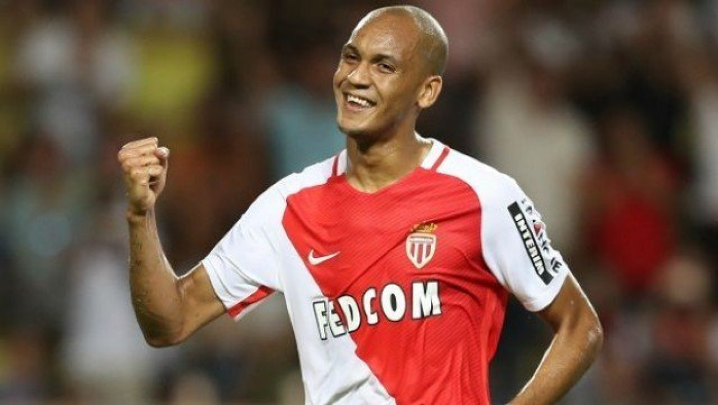 Χαμός στην         Ευρώπη       με          Φαμπίνιο