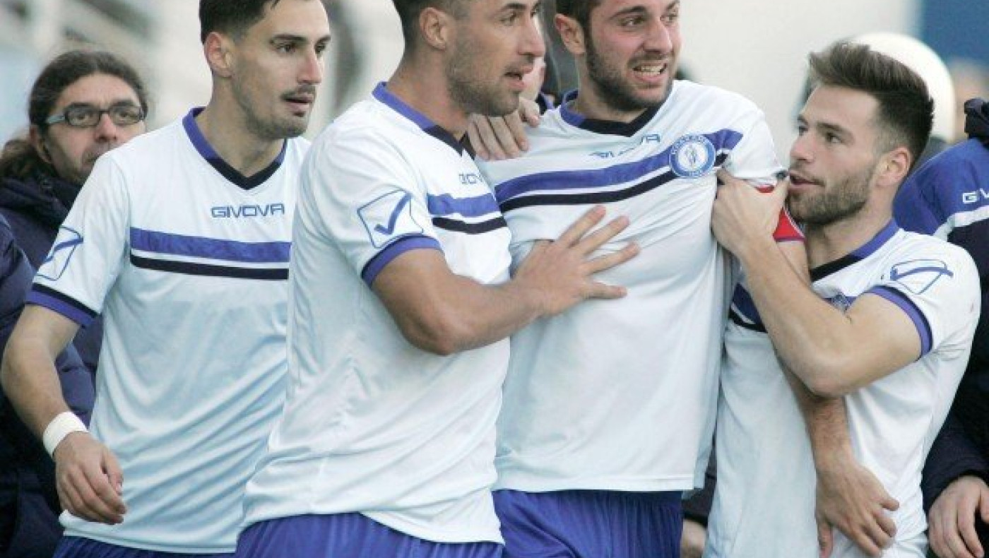 LIVE: Ηρακλής-ΑΕΚ (20η αγωνιστική Super League)