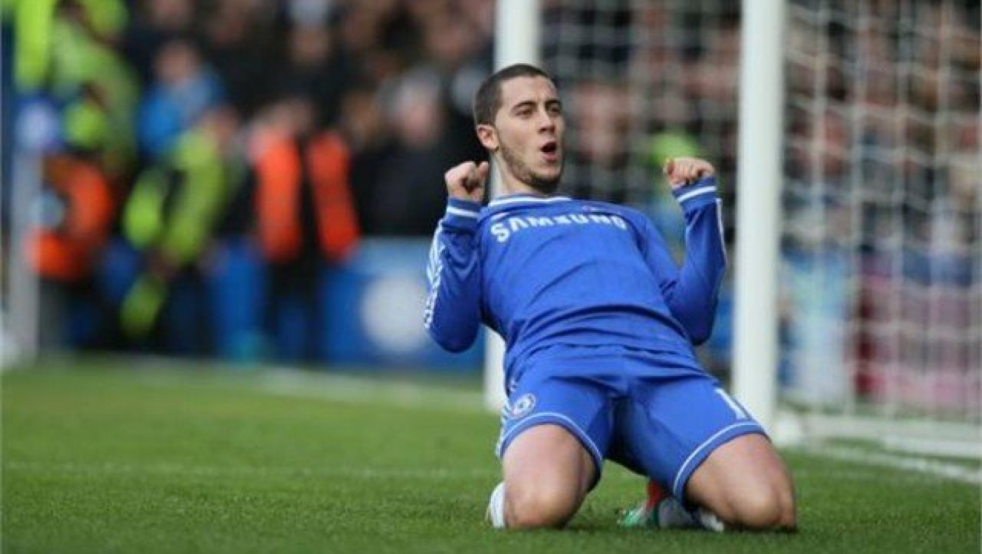 Κοιτάζει Αζάρ η Ρεάλ                                          Μαδρίτης