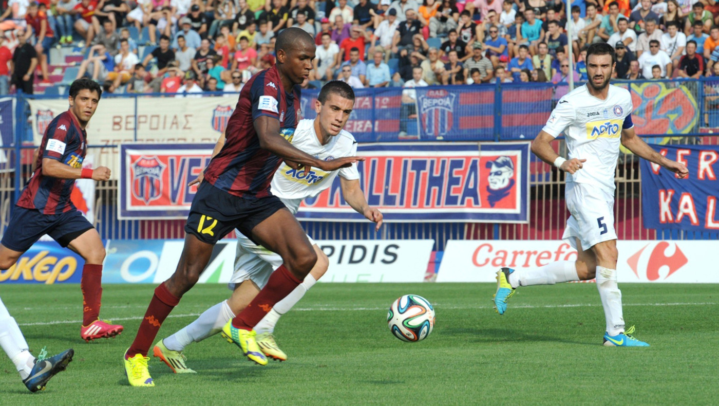 Παρακολουθεί τον Ντουμίτρου η Νάπολι