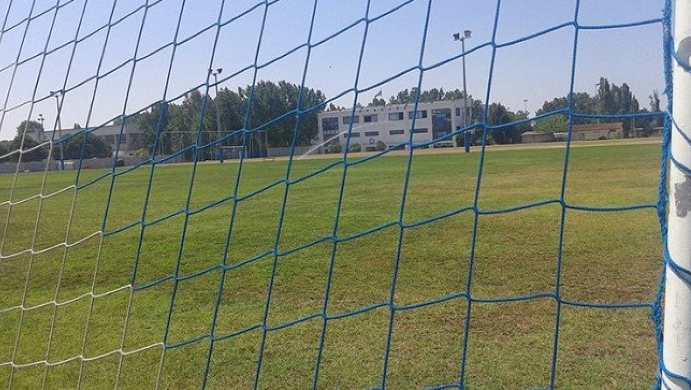 Τροχοπέδη τα χρέη για τη Μίκρα