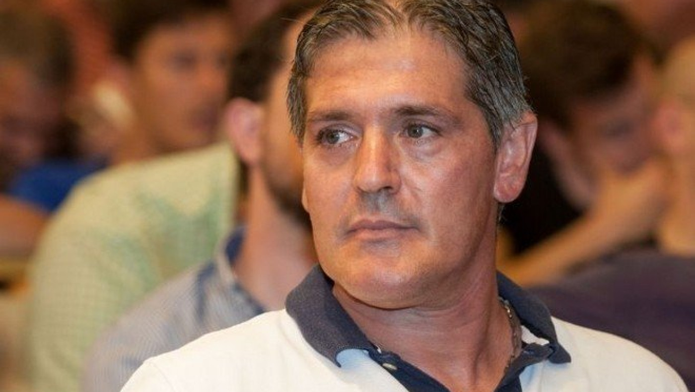 Συνεδριάζουν  ανερυθρίαστα;