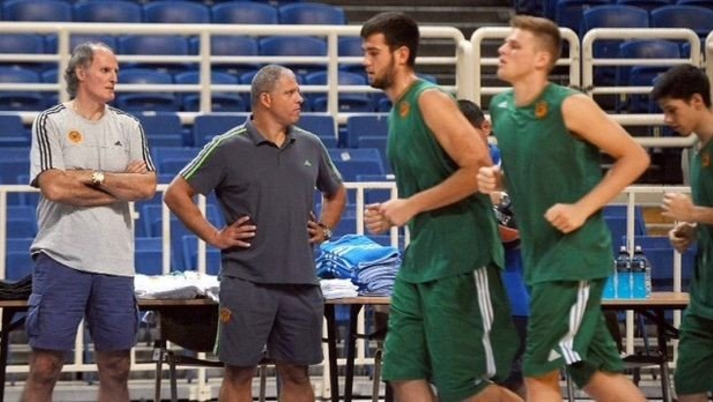 Χωρίς τρεις στη Θεσσαλονίκη