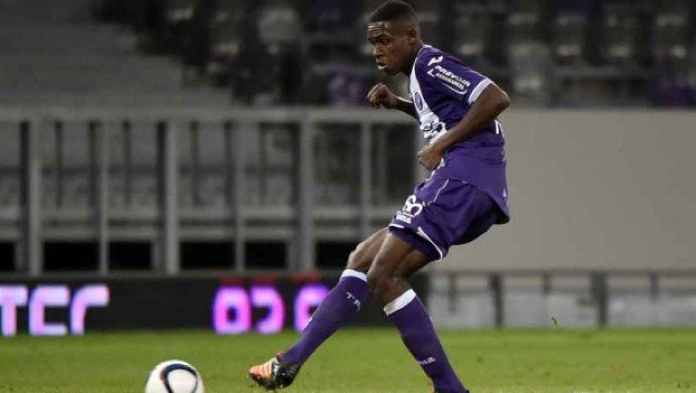 Κοντά                             σε Ντιόπ η Τσέλσι