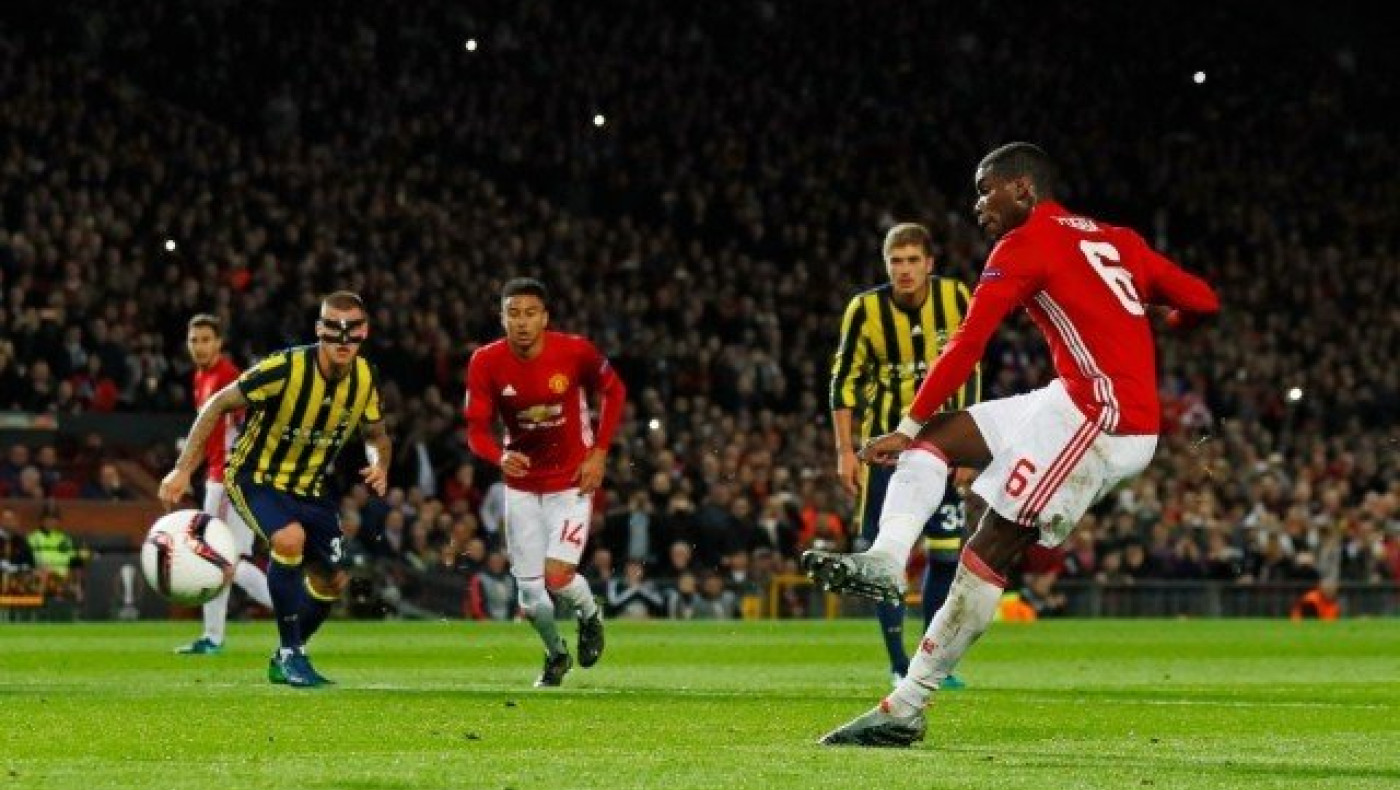 Από            το       ημίχρονο     η     Γιουνάιτεντ